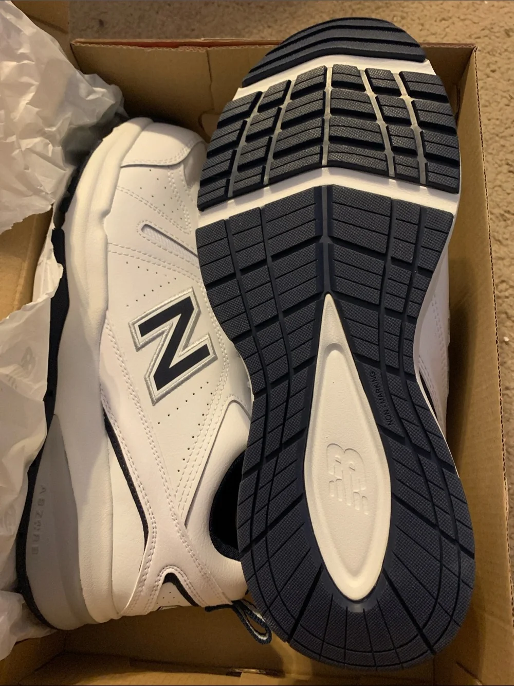 New Balance White and Navy Leather Athletic Sneakers Men’s 10 1/2 X Wide 4E